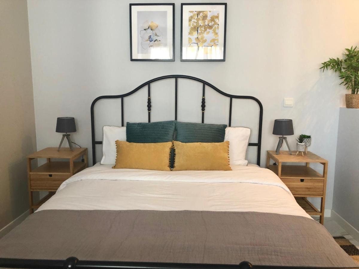 Apartment Angel *